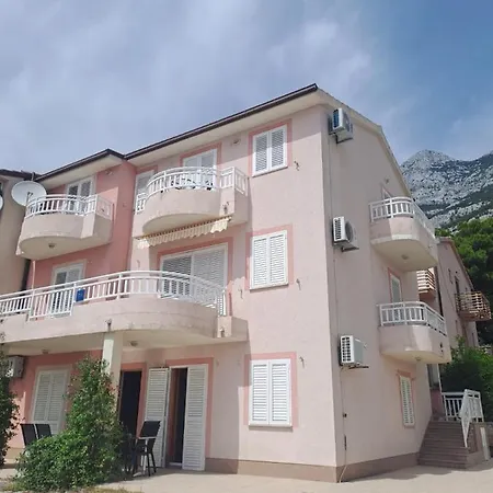 Apartment Inoma *